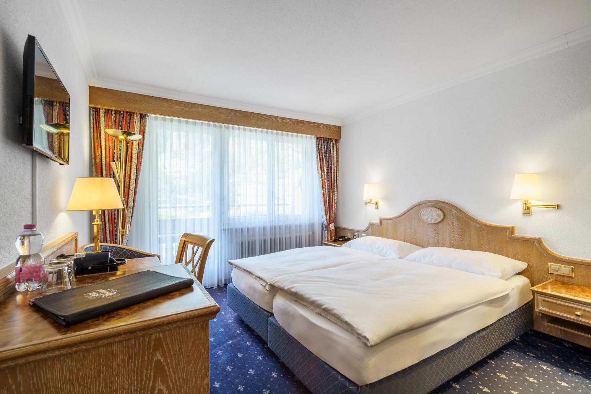 Hotel Alpenroyal 3*